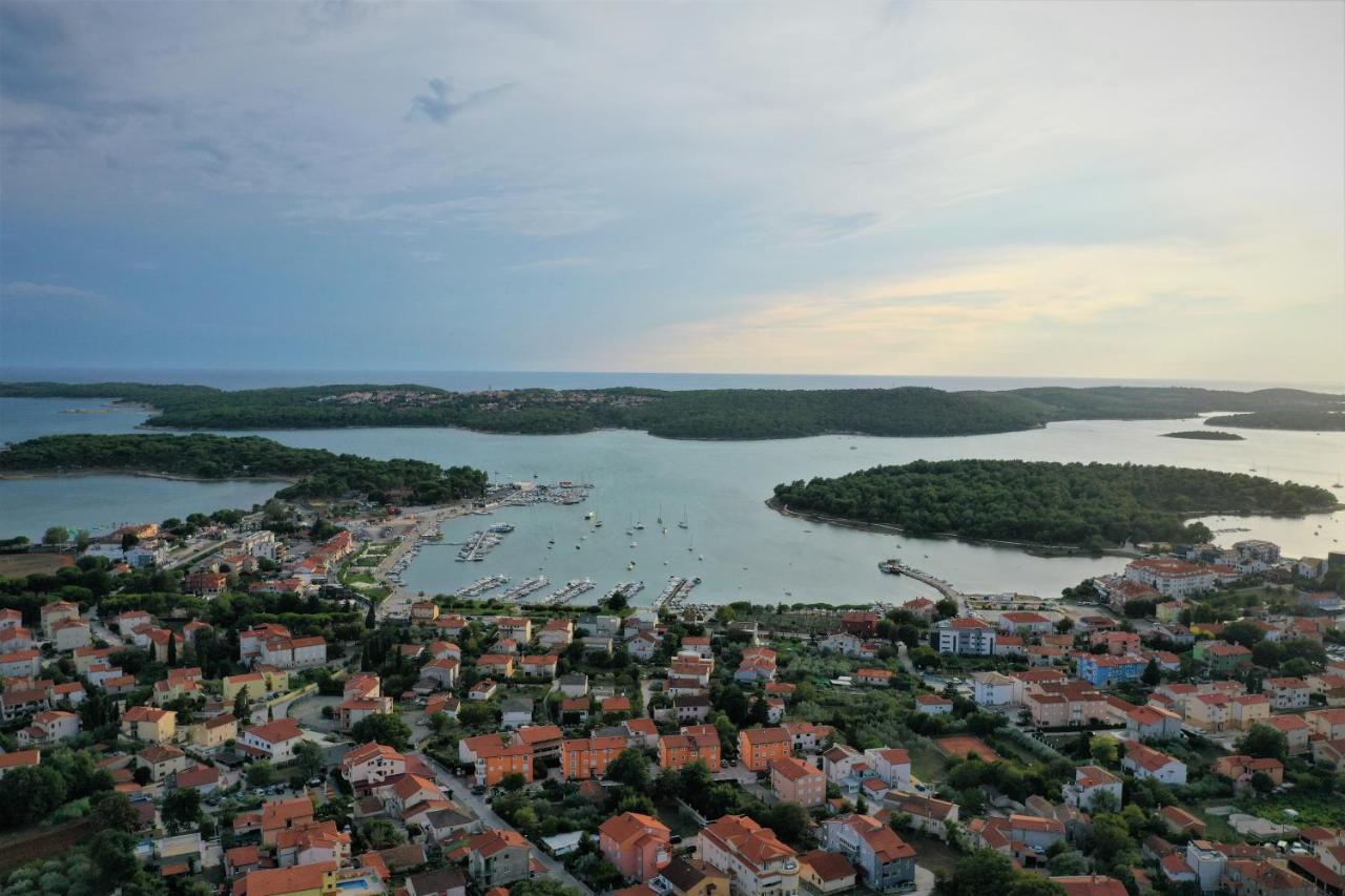 Apartments Ines Медулин Екстериор снимка
