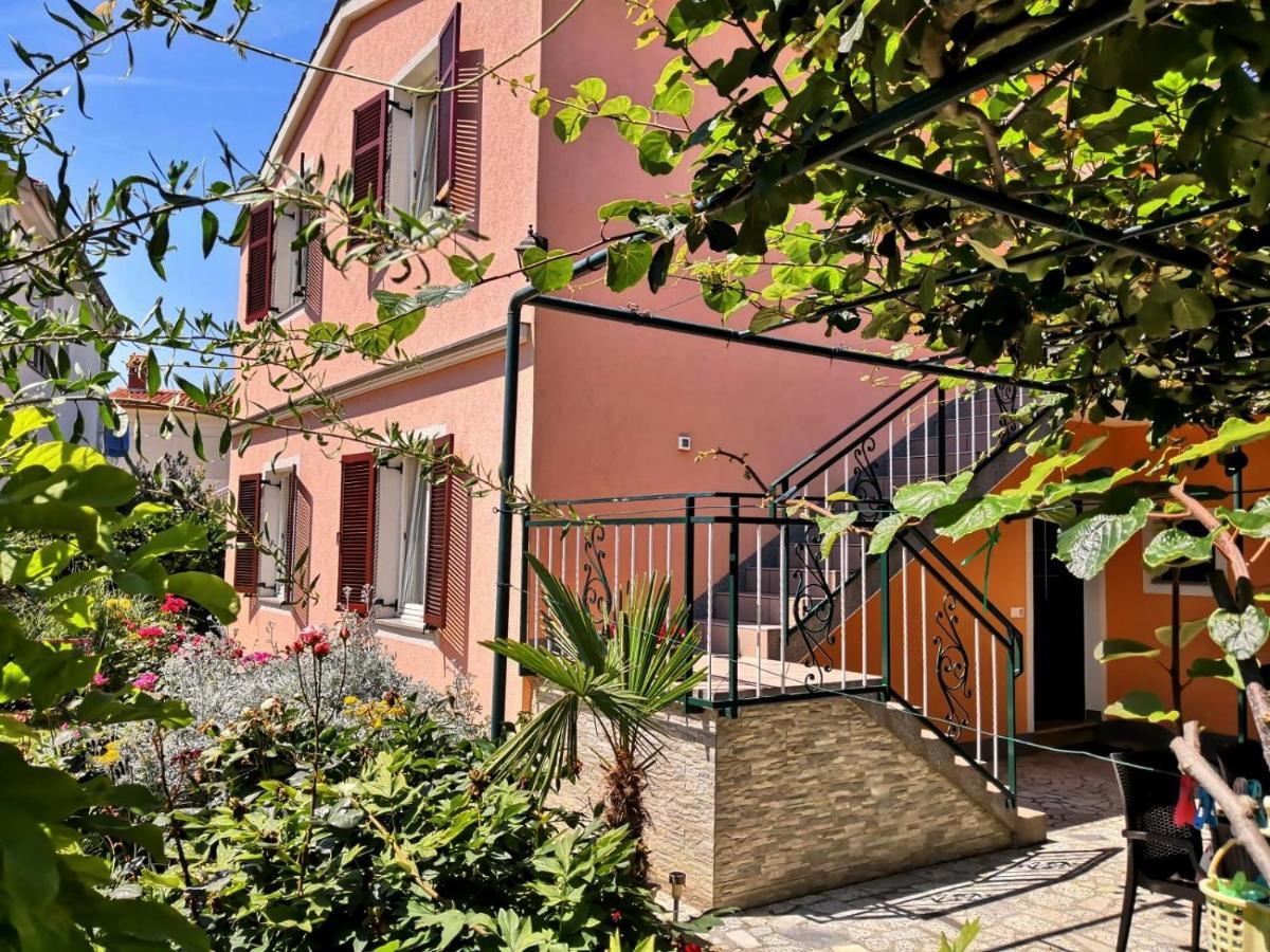 Apartments Ines Медулин Екстериор снимка